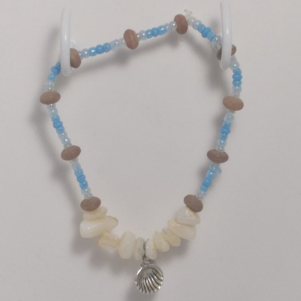 Seashell bracelet